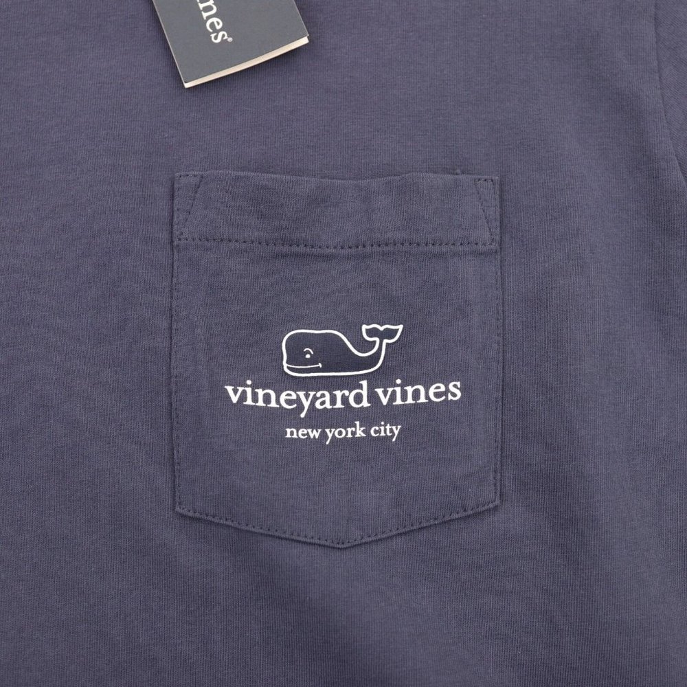 NWT Vineyard Vines L/S T-Shirt Men’s Medium Blue New York City Empire State Bldg - Picture 6 of 7